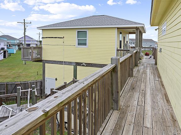 4th image of 2426 Sand Bar Ln