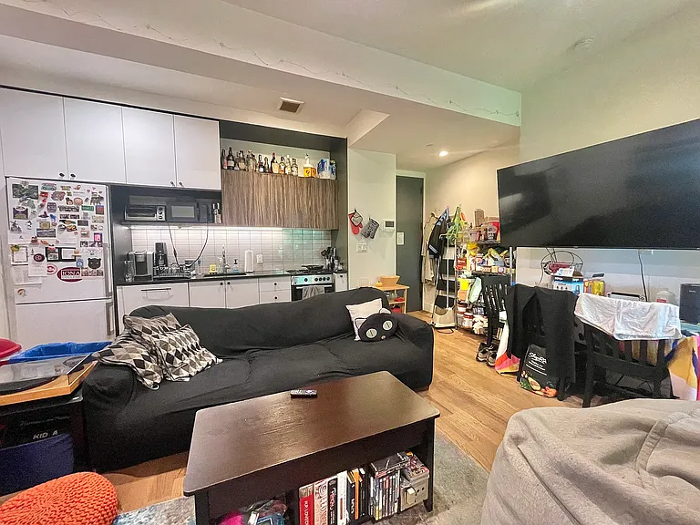 1534 Putnam Ave #2L — Photo 3