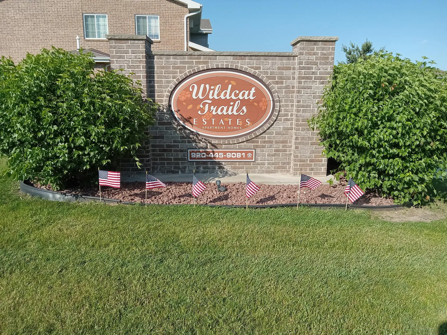 2 bed, 1.5 bath, 1500 sqft, $1,355 — Photo 1