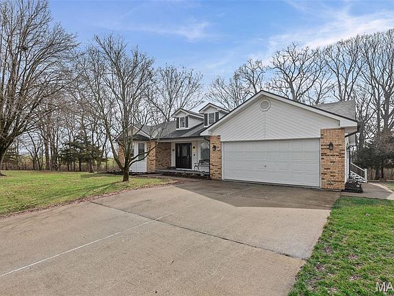 4th image of 4608 Vandebrook Dr