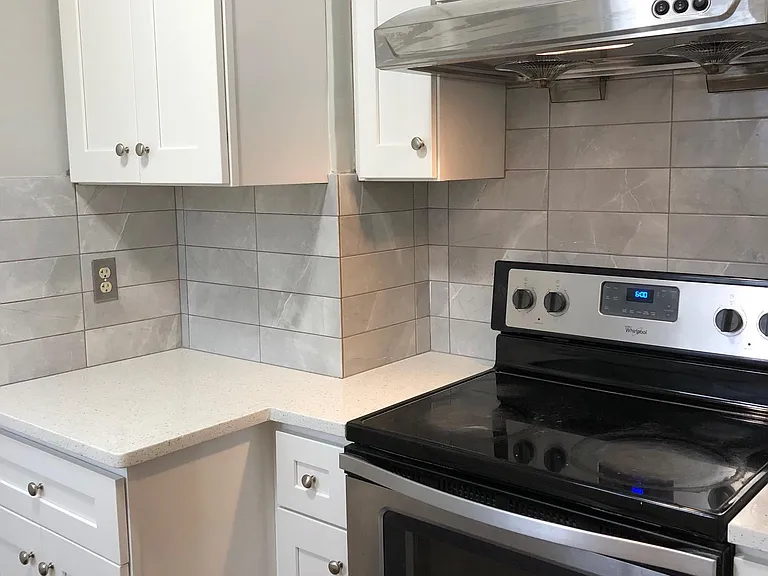 25 Henry Ave — Photo 8