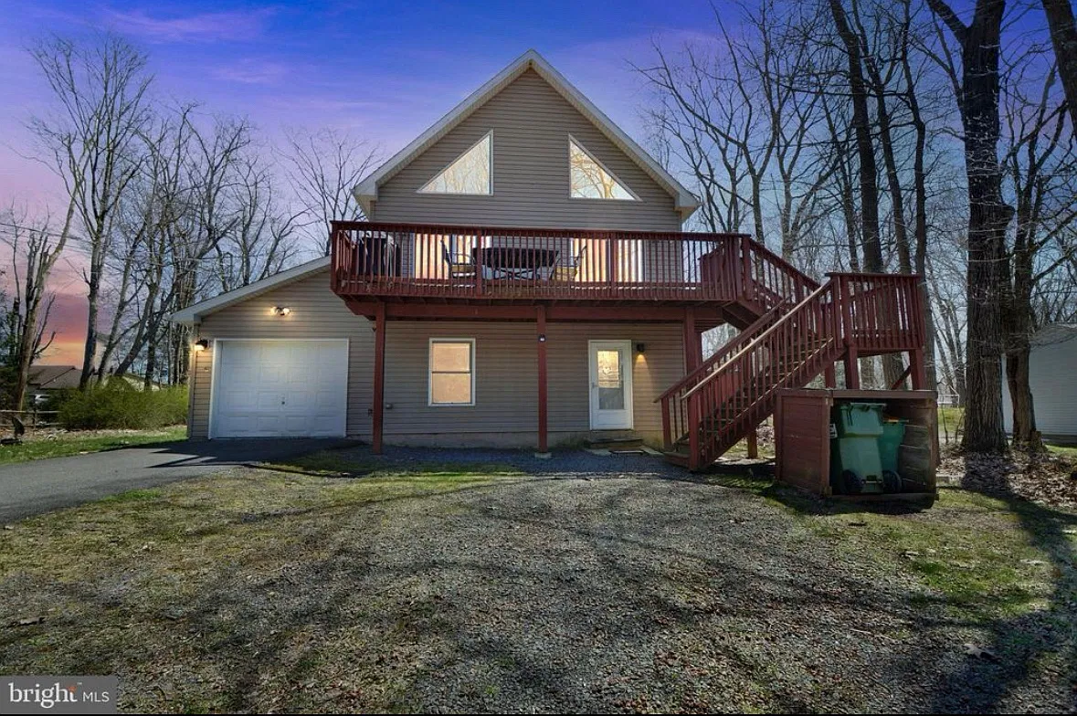 3138 Wintergreen Ln — Photo 1