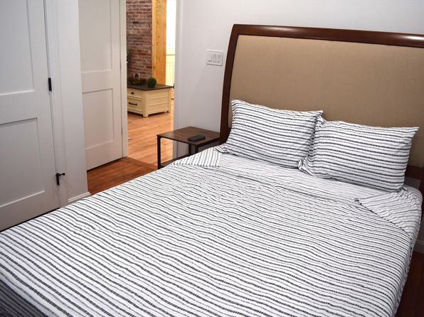 boston-massachusetts-59138336 picture