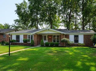 516 Wellshire Ct, Ballwin, MO