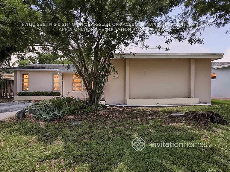 9558 NW 19th Pl — Photo 3