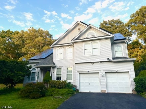 6 Danby Ct