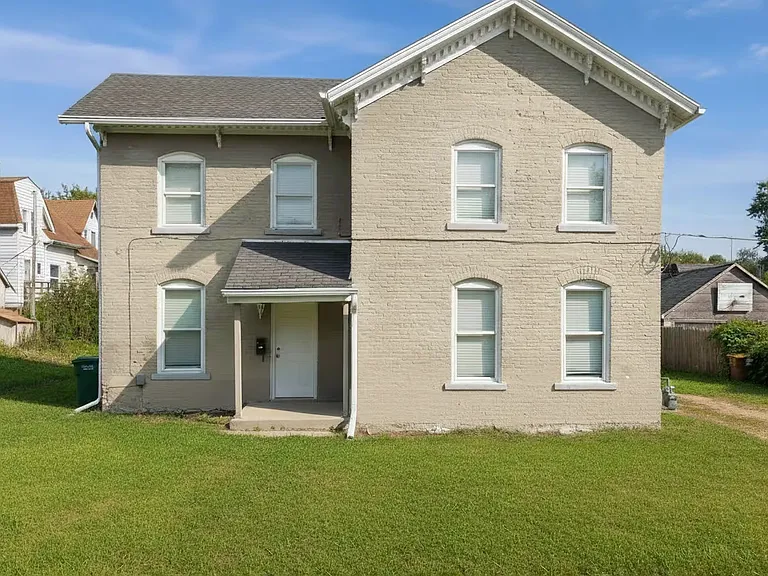 810 E Shawnee St — Photo 1