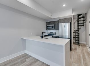 813 N 40th St #1, Philadelphia, PA