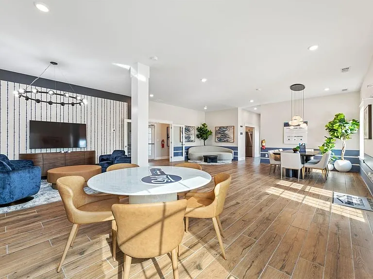 2576 Double Oak Trl — Photo 41