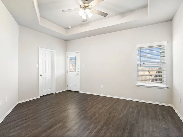 636 Heathers Way — Photo 13
