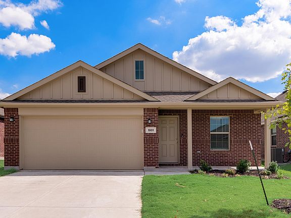 2nd image of 1801 Avery Pointe Dr