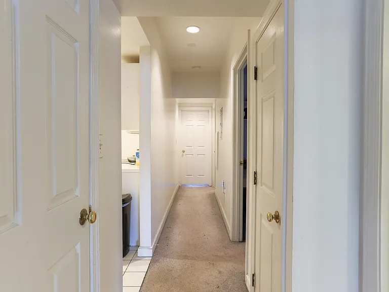1742 Washington St #4 — Photo 13