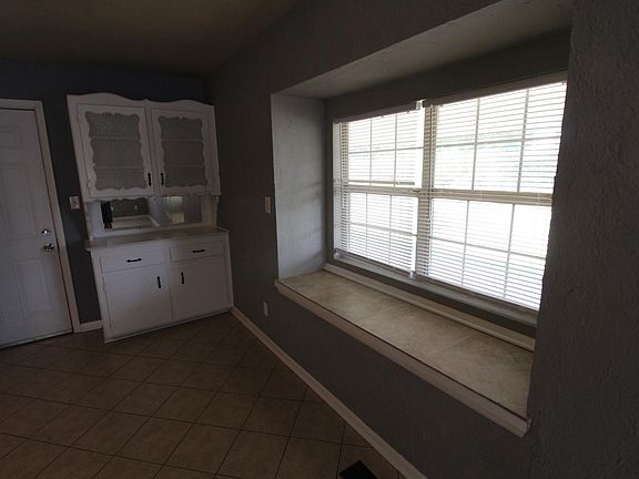3rd image of 4721 Trina Dr