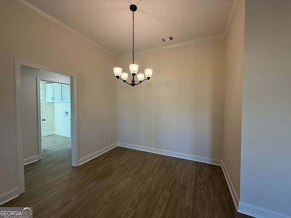 4th image of 6 Jack Kennedy Rd