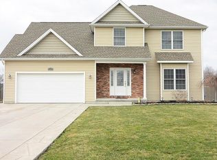 6198 Hoover Rd, Sanborn, NY 14132