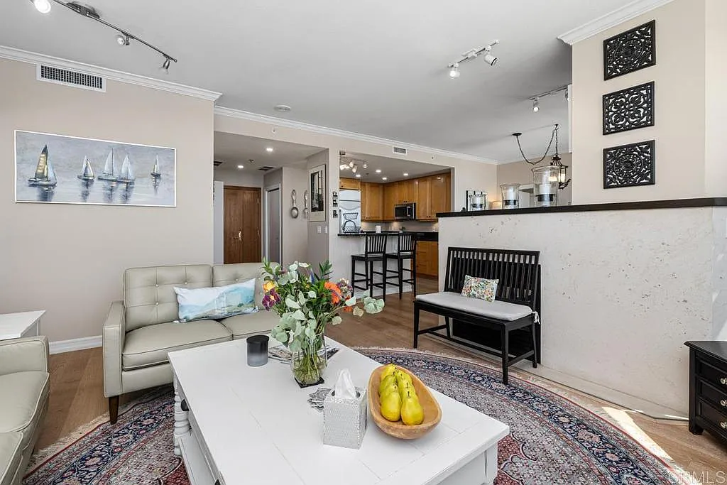 2 bed, 1192 sqft, $7,000 — Photo 4