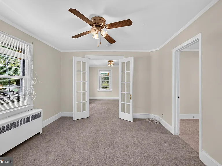 3901 Hampden St — Photo 2