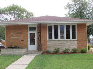 10445 S Keeler Ave, Oak Lawn, IL