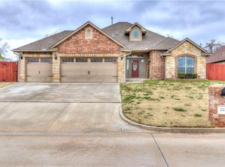 535 Slim Dr, Midwest City, OK 73130