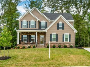 10412 Centralia Station Rd, Chester, VA 23831