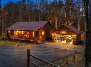 305 Woodcrest Dr, Murphy, NC 28906