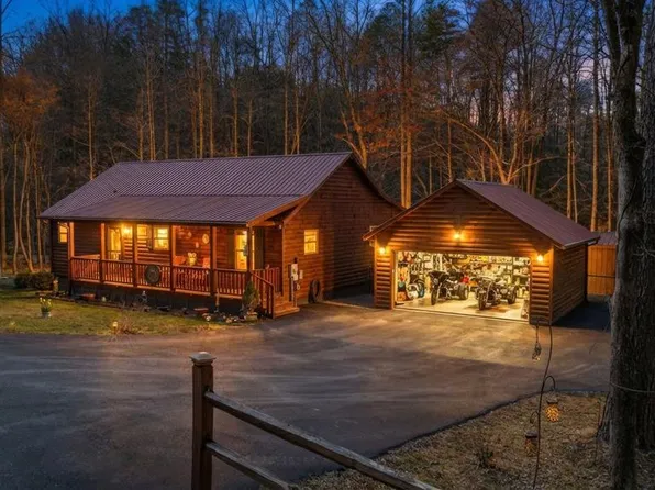 305 Woodcrest Dr, Murphy, NC 28906