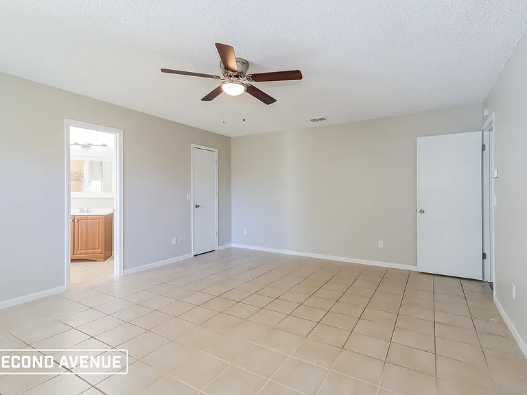 10950 Rock Island Rd — Photo 8