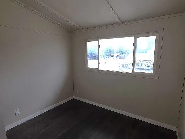 1741 Warwick Way — Photo 13