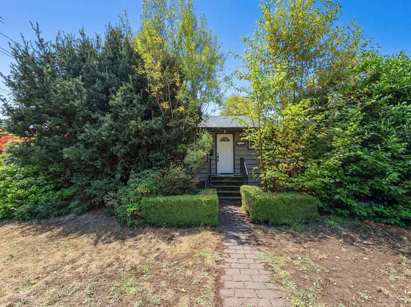 2155 Mohawk Ave, Coquitlam, BC V3J 6V3