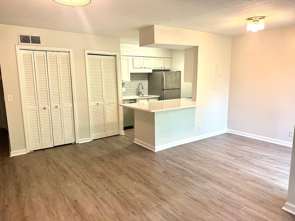 Convenient bar for eating as well as room for a dining table