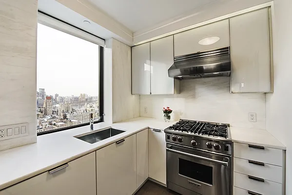 Sold by Nest Seekers International | media 56