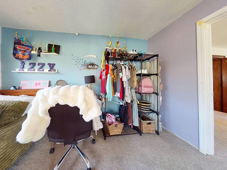 1719 Green Meadows Cir — Photo 6