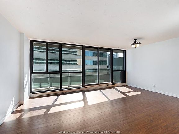5th image of 111 Riverside Dr E #711