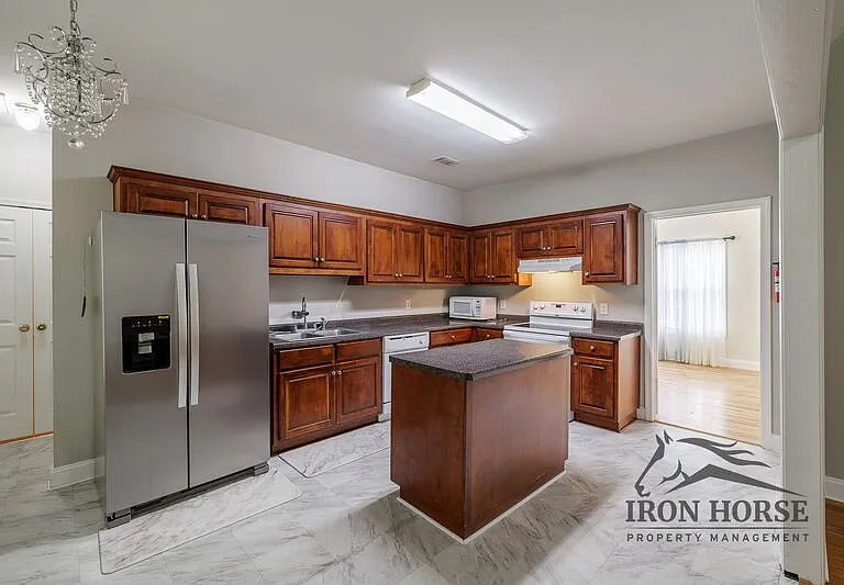 411 Timber Creek Dr — Photo 11