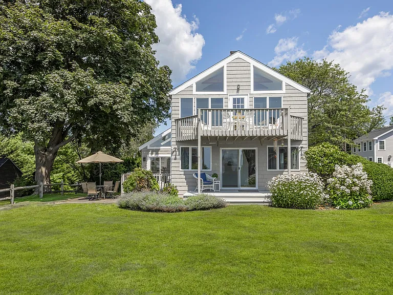 58 Hartford Ave — Photo 4