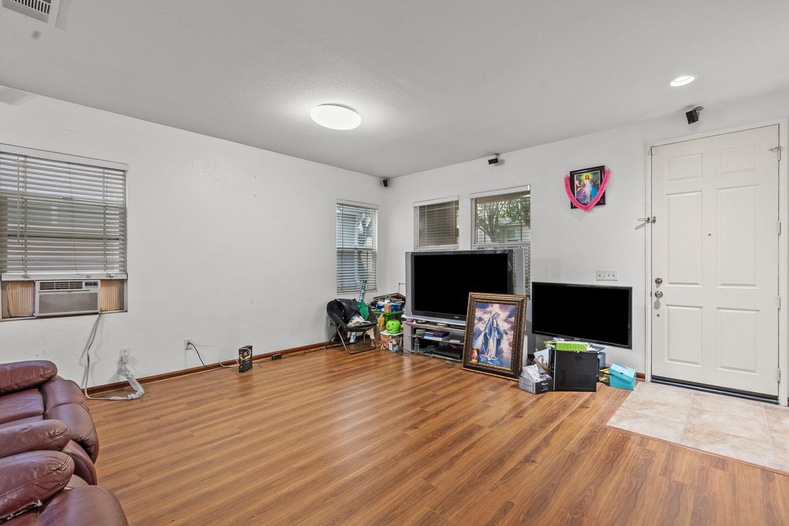 next background image