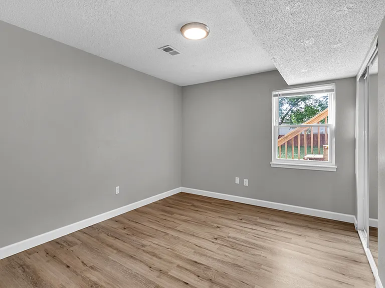 9136 E 85th St #9136 — Photo 13