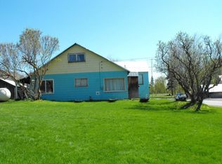 820 Riverside Ave, Winthrop, WA 98862