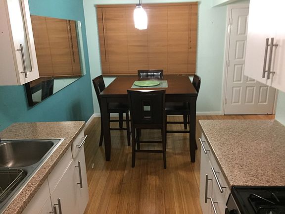 4th image of 505 W 7th St APT 204