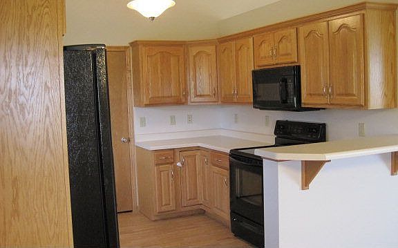 3rd image of 2511 Elm Creek Dr