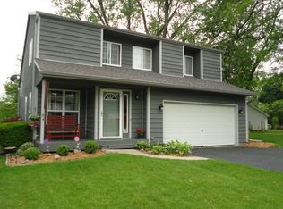 289 Cranberry Ct, Round Lake, IL