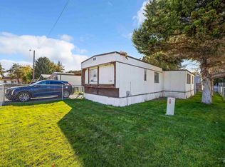 842 W Midway St #8, Filer, ID 83328