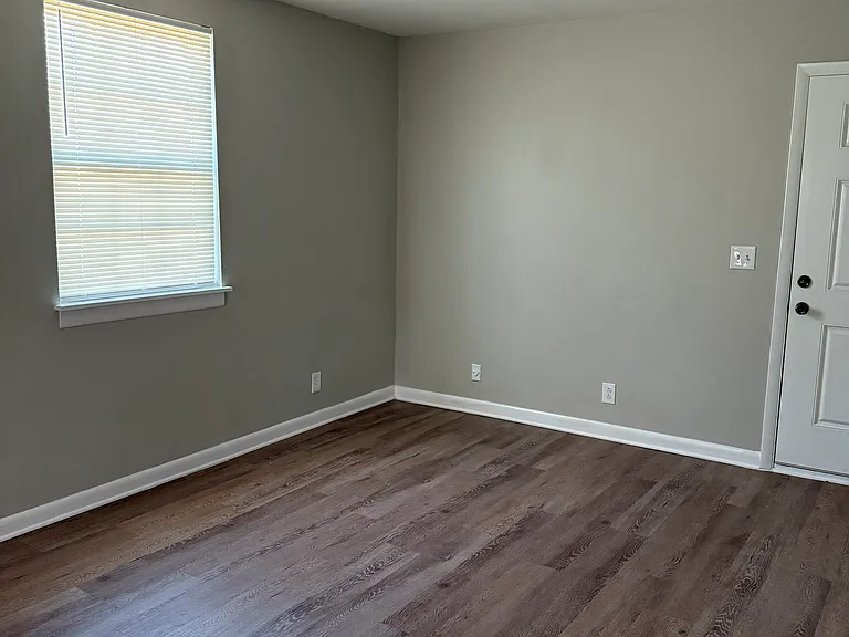 3300 Moonlight Dr #3300 — Photo 7