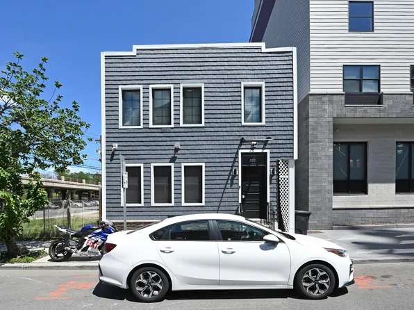 622 Grove Street image 1 of 42