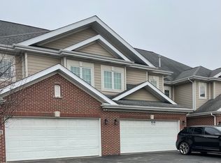 10040 S Roberts Rd, Palos Hills, IL 60465