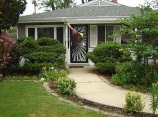 1374 Burnham Ave, Calumet City, IL