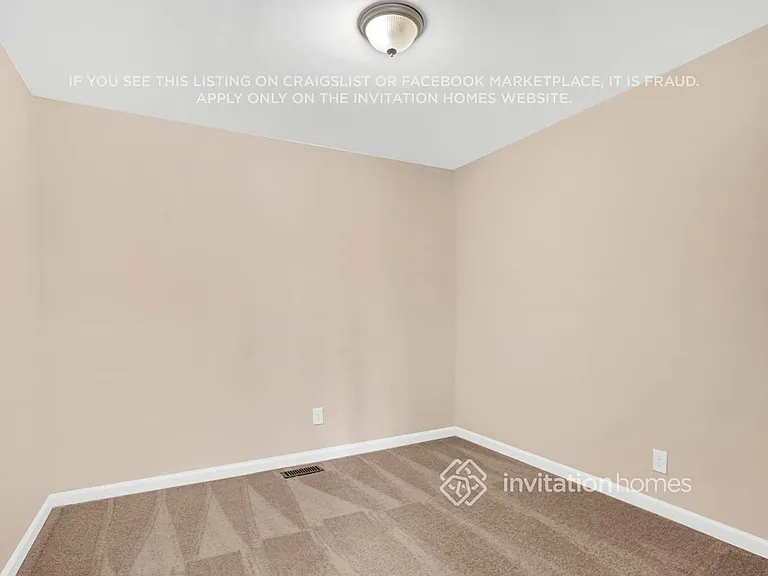 1925 Hooper St — Photo 12