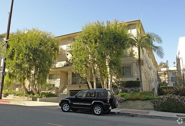 1st image of 7245 Franklin Ave APT 15