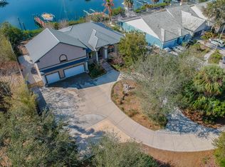 810 Shagos Dr, Apollo Beach, FL 33572