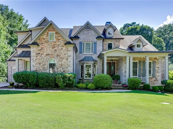 1373 Mountain Lake Dr, Auburn, GA 30011